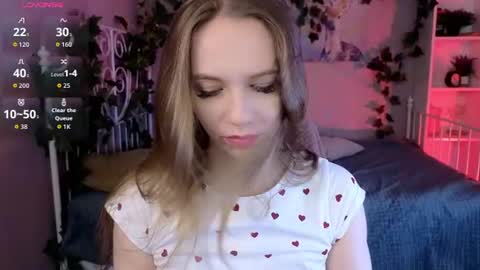 Snapshot of toni_ray chatting on June 16, 5:32 am Tony online show from June 16, 5:32 am