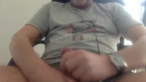 Snapshot of tonic999 chatting on March 21, 9:47 am Call me Calvin online show from March 21, 9:47 am