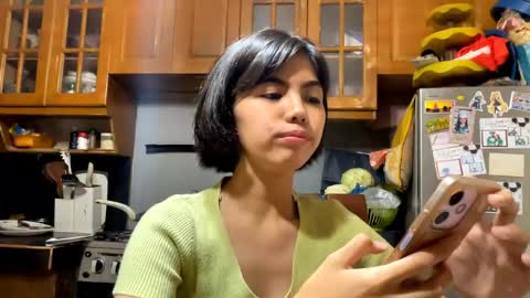 Mila online show from May 26, 5:14 am