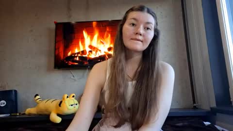 Snapshot of tonitabeebe chatting on May 2, 5:40 pm Sally online show from May 2, 5:40 pm
