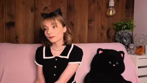 Melissa online show from May 30, 7:22 pm