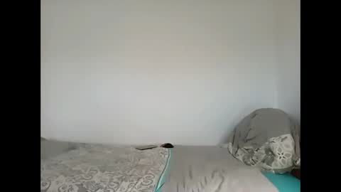 tonny54880 online show from April 6, 5:19 am