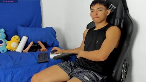 Tonny online show from May 18, 1:35 am
