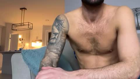 Snapshot of tony276647 chatting on February 28, 9:10 am tony276647 online show from February 28, 9:10 am