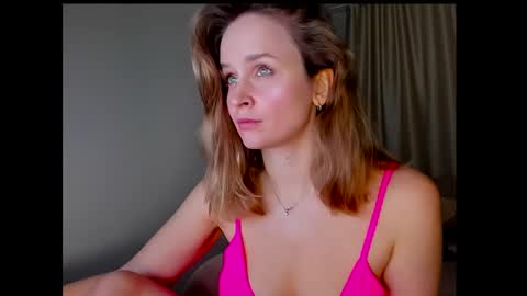 Snapshot of tony_and_alice chatting on January 29, 9:39 pm Tony and Alice online show from January 29, 9:39 pm