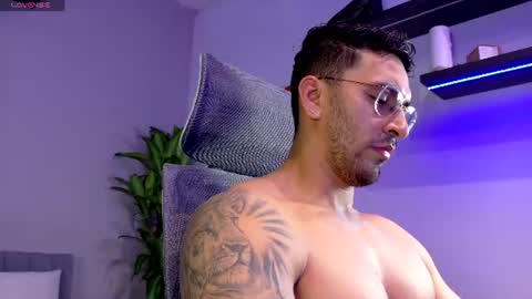 tony muscle1 online show from June 26, 7:07 pm