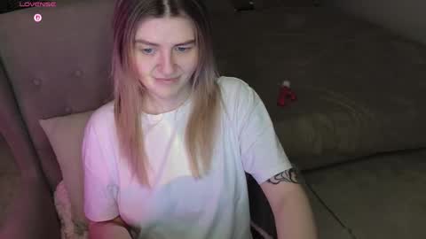 Tonya online show from May 13, 1:25 am