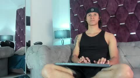 Tony Benedetti online show from May 4, 8:49 pm