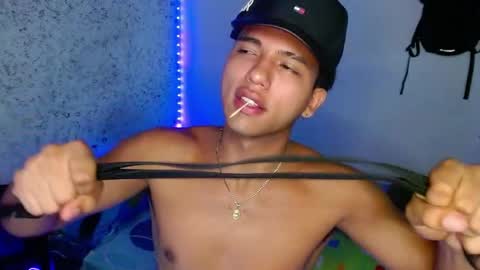 Snapshot of tonydesire_ chatting on June 4, 7:42 pm tonydesire_ online show from June 4, 7:42 pm