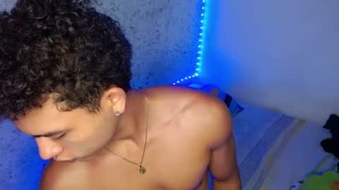 Snapshot of tonydesire_ chatting on June 13, 7:23 pm tonydesire_ online show from June 13, 7:23 pm