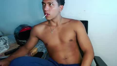 Snapshot of tonydesire_ chatting on July 30, 9:14 pm tonydesire_ online show from July 30, 9:14 pm