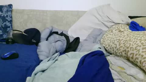 Snapshot of tonylovesheather chatting on October 18, 3:53 am tonylovesheather online show from October 18, 3:53 am