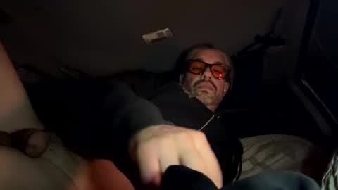 Snapshot of tonytonybaloney chatting on October 30, 5:42 am tonytonybaloney online show from October 30, 5:42 am