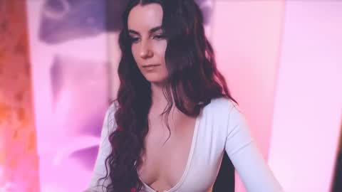 Elizabeth online show from February 20, 4:36 pm