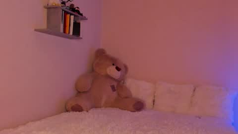 toohornyserj online show from December 1, 11:25 pm