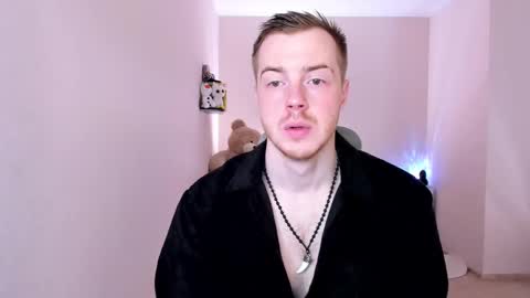 toohornyserj online show from February 19, 10:09 pm