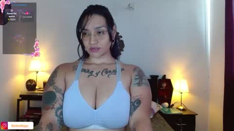 Snapshot of toothyy chatting on October 24, 1:07 pm toothyy online show from October 24, 1:07 pm