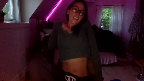 tootsiefoote001 online show from May 9, 12:38 am
