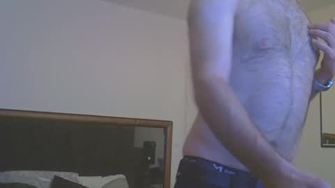 Snapshot of tootsybird chatting on January 10, 5:31 am tootsybird online show from January 10, 5:31 am