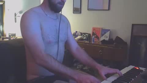 Snapshot of tootsybird chatting on February 9, 11:09 pm tootsybird online show from February 9, 11:09 pm