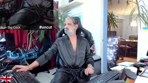 topalphaboss online show from October 6, 7:00 pm