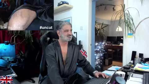 topalphaboss online show from November 4, 7:13 pm