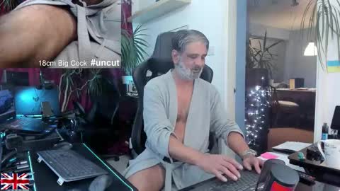 topalphaboss online show from December 16, 12:59 am