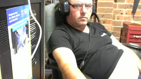 topcock2 online show from March 18, 8:23 pm