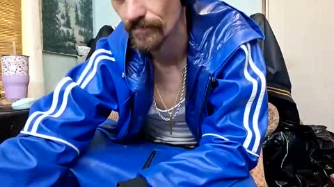 SagMeOreduceMe online show from April 22, 6:42 pm