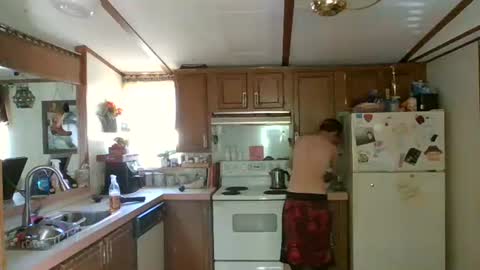 SagMeOreduceMe online show from April 23, 4:53 pm