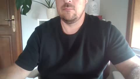 Snapshot of tophunk84 chatting on May 31, 10:44 am tophunk84 online show from May 31, 10:44 am