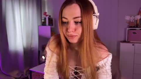 Snapshot of topwitch chatting on February 13, 7:59 am Lina Next stream January 4 11am UTC 0 online show from February 13, 7:59 am