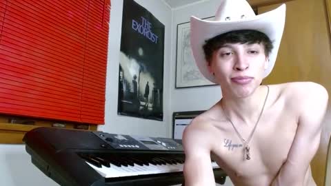 Snapshot of topzaddy chatting on December 10, 3:41 am TopZaddy online show from December 10, 3:41 am