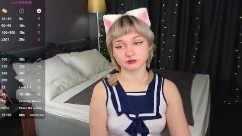 Tori online show from December 4, 12:09 am