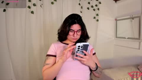 Snapshot of tori_just chatting on April 21, 2:34 pm tori_just online show from April 21, 2:34 pm