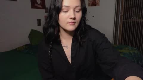 Tori online show from April 8, 2:17 pm