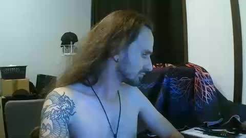 Snapshot of tornado2156 chatting on October 11, 4:12 am Tornado2156 online show from October 11, 4:12 am