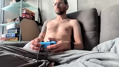 Tornado2156 online show from November 7, 7:03 pm