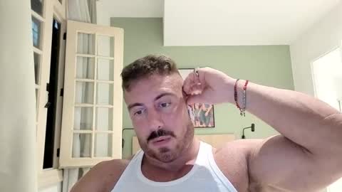 Snapshot of toro_arrapato chatting on January 7, 12:24 am toro_arrapato online show from January 7, 12:24 am