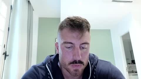 Snapshot of toro_arrapato chatting on January 7, 1:13 pm toro_arrapato online show from January 7, 1:13 pm