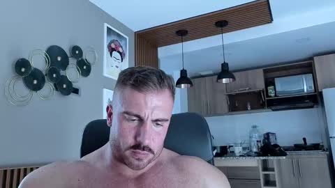 Snapshot of toro_arrapato chatting on January 18, 9:18 pm toro_arrapato online show from January 18, 9:18 pm