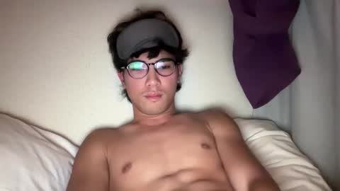 Snapshot of toshikaro0 chatting on November 21, 5:22 pm Karo online show from November 21, 5:22 pm