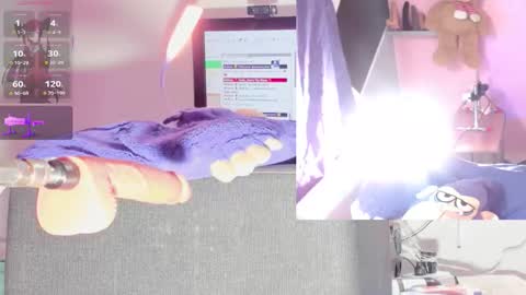 touk_kira online show from November 24, 5:51 am