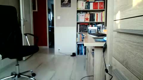 Snapshot of toutim6163 chatting on November 20, 7:52 am toutim6163 online show from November 20, 7:52 am