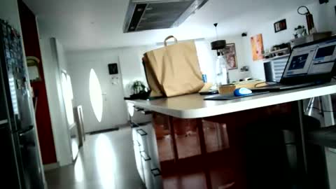 Snapshot of toutim6163 chatting on November 21, 8:46 am toutim6163 online show from November 21, 8:46 am