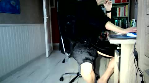 Snapshot of toutim6163 chatting on November 26, 7:53 am toutim6163 online show from November 26, 7:53 am