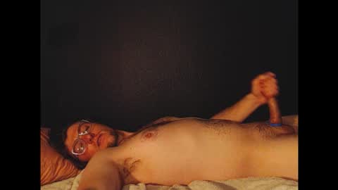 Snapshot of towerofalex chatting on January 6, 4:38 am towerofalex online show from January 6, 4:38 am