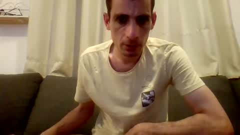 Snapshot of toy_master101 chatting on June 28, 5:46 am toy master101 online show from June 28, 5:46 am