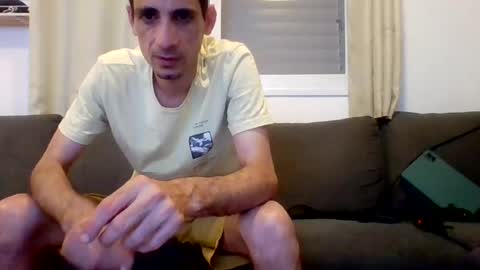 Snapshot of toy_master101 chatting on July 20, 9:06 pm toy master101 online show from July 20, 9:06 pm