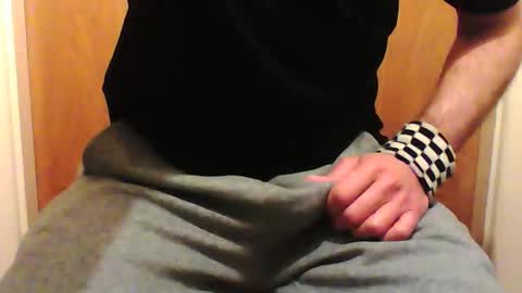 Snapshot of trackielad21 chatting on November 13, 7:40 am trackielad online show from November 13, 7:40 am